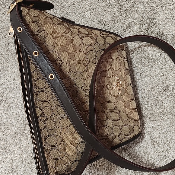 Crossbody - Picture 1 of 3